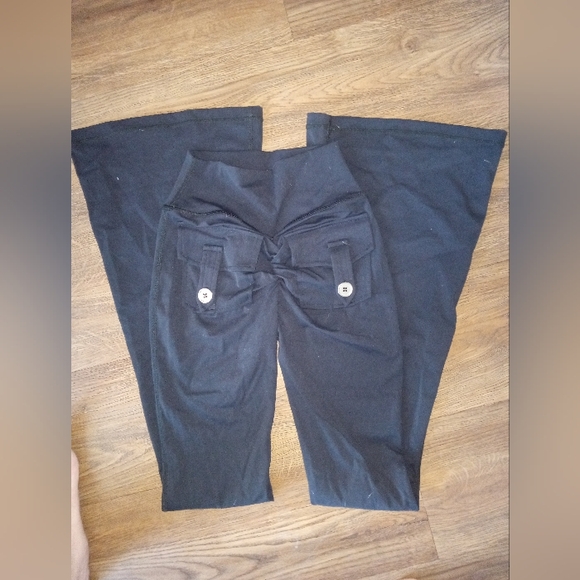 NWOT, Black Women's Flare Leggings, Peachy Bottom, Size XS - Picture 2 of 3